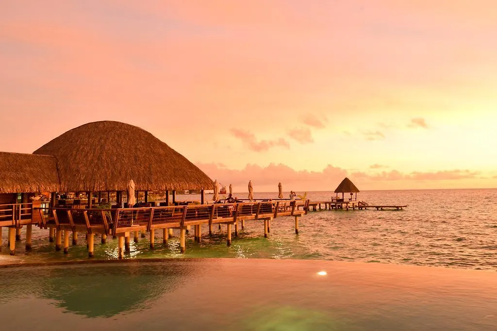 ****  Hotel Kia Ora Resort & Spa Avatoru Polynésie française