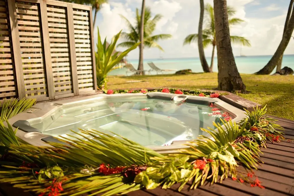 Hotel Kia Ora Resort & Spa Avatoru 4*,