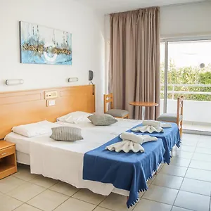 ** Hotel Cornelia Chipre
